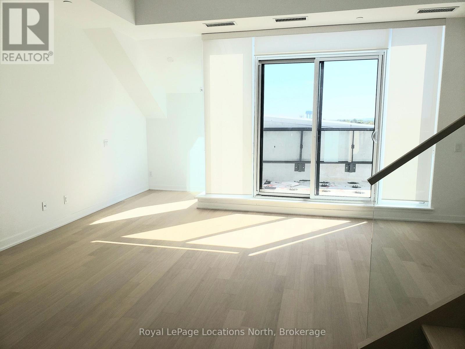 609 - 31 Huron Street Property Photo 20
