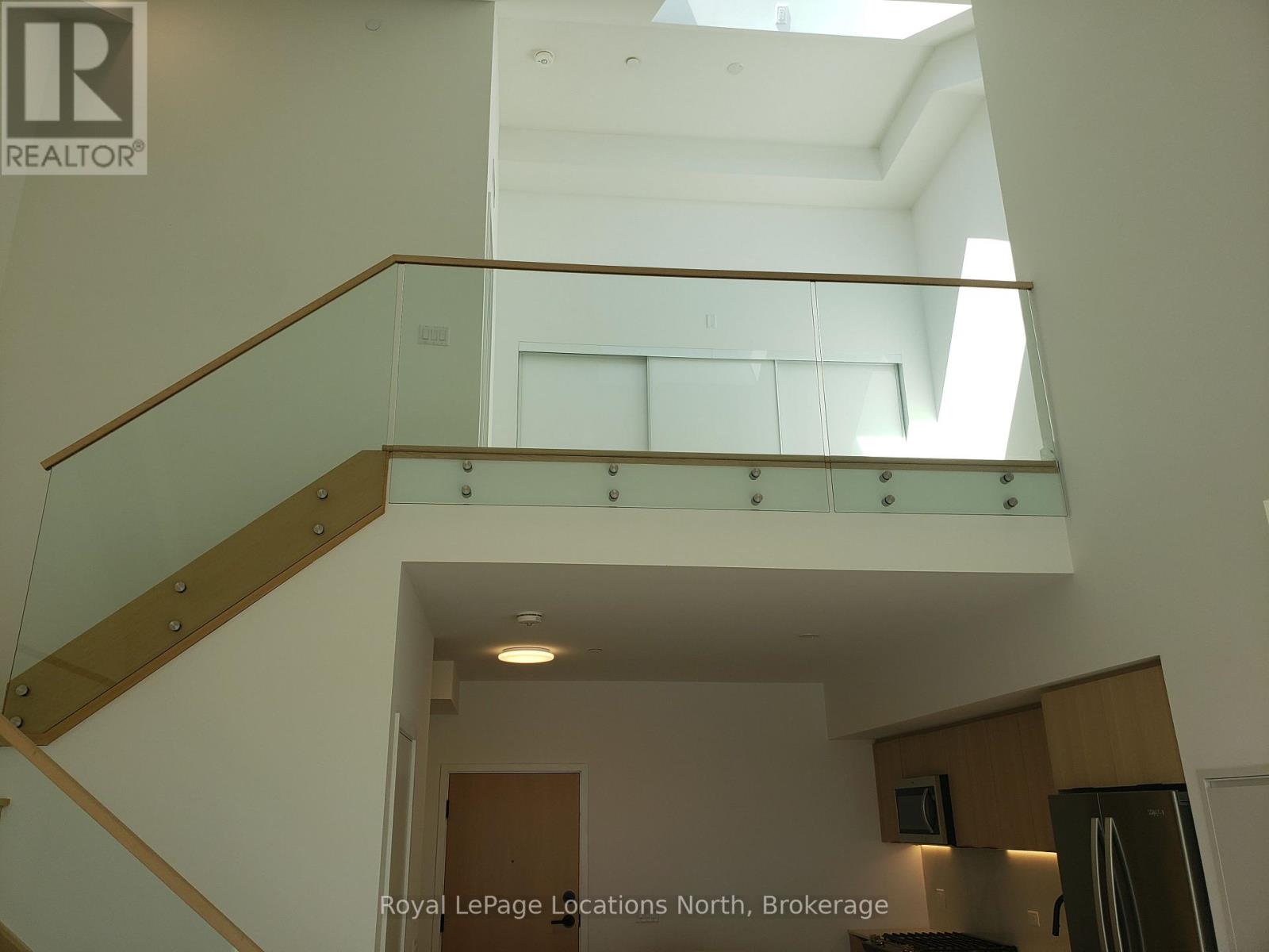 609 - 31 Huron Street Property Photo 23
