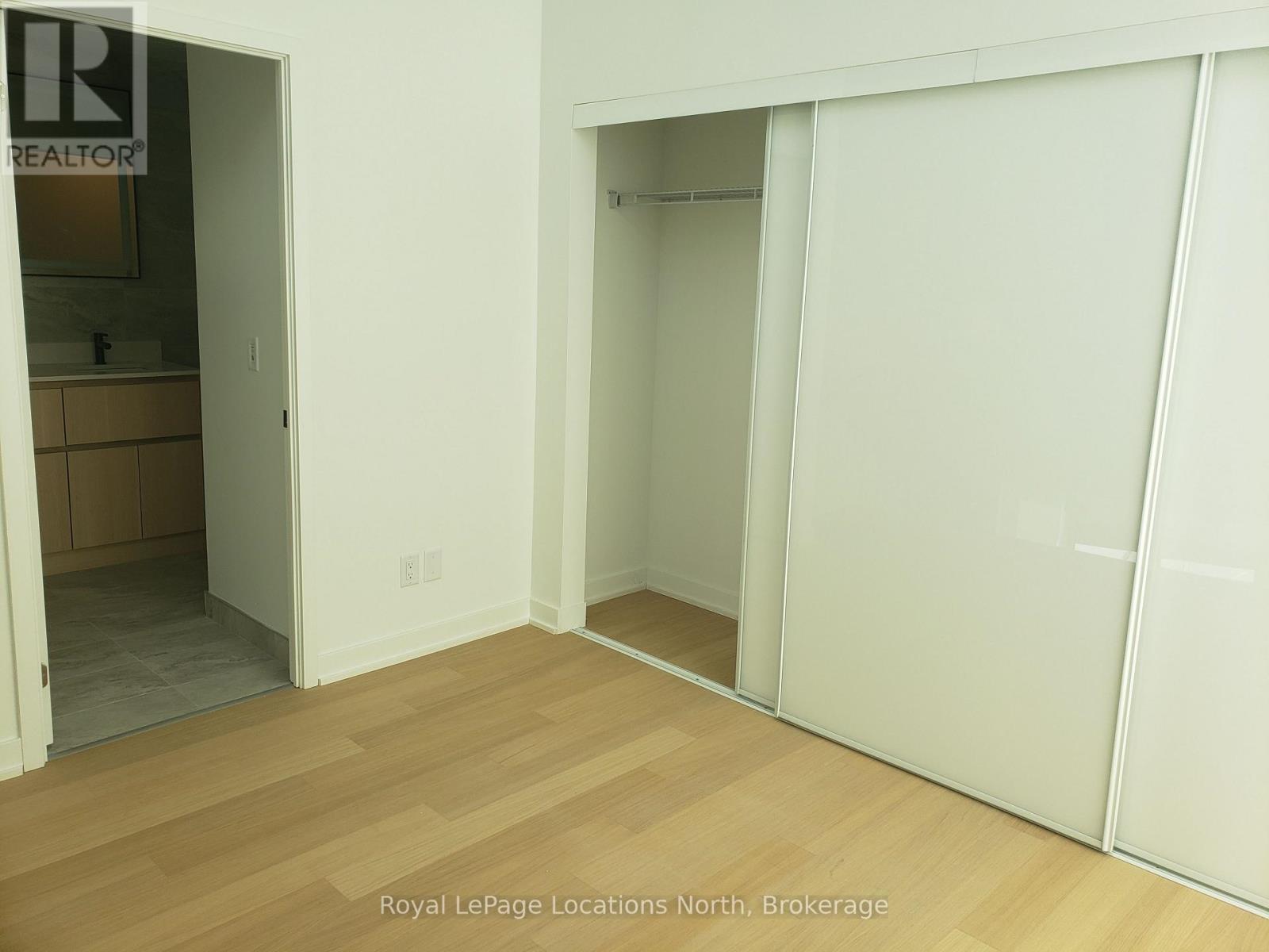 609 - 31 Huron Street Property Photo 26