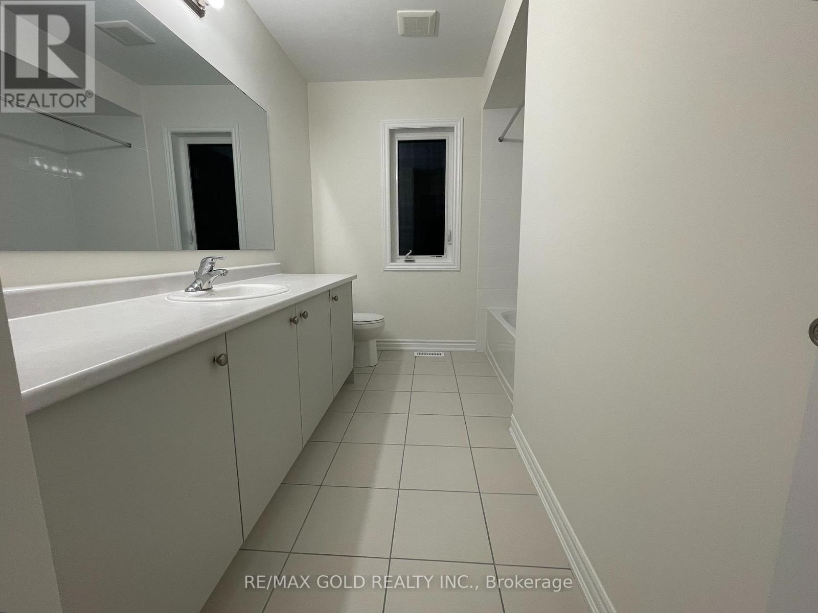 21 Sanford Circle Property Photo 14
