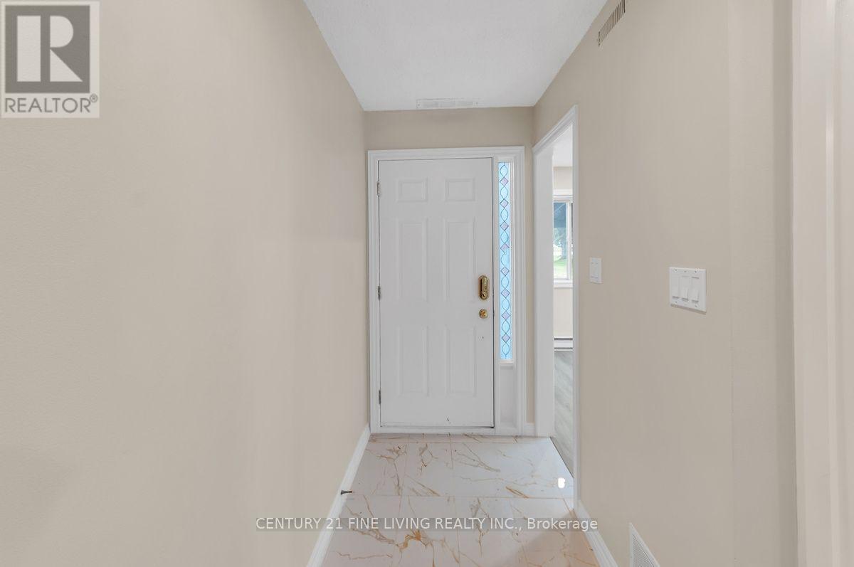 2 - 30 Laguna Parkway Property Photo 7