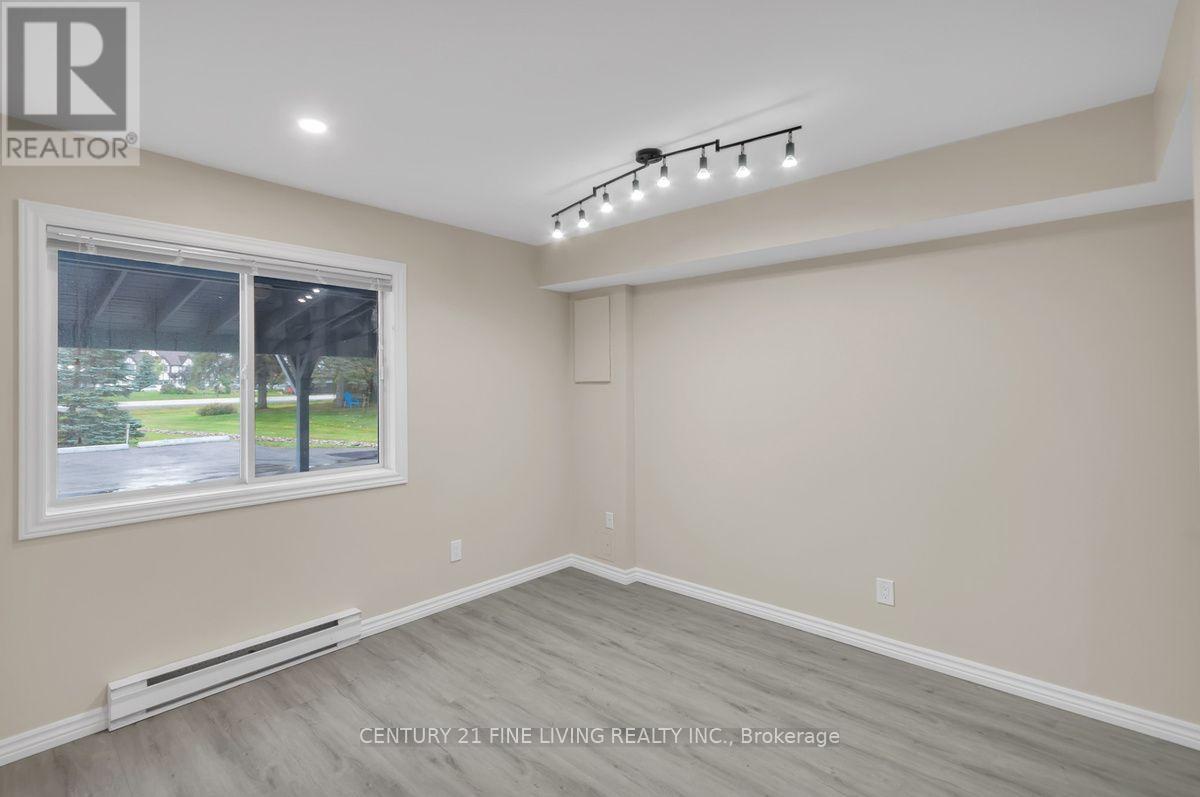 2 - 30 Laguna Parkway Property Photo 8