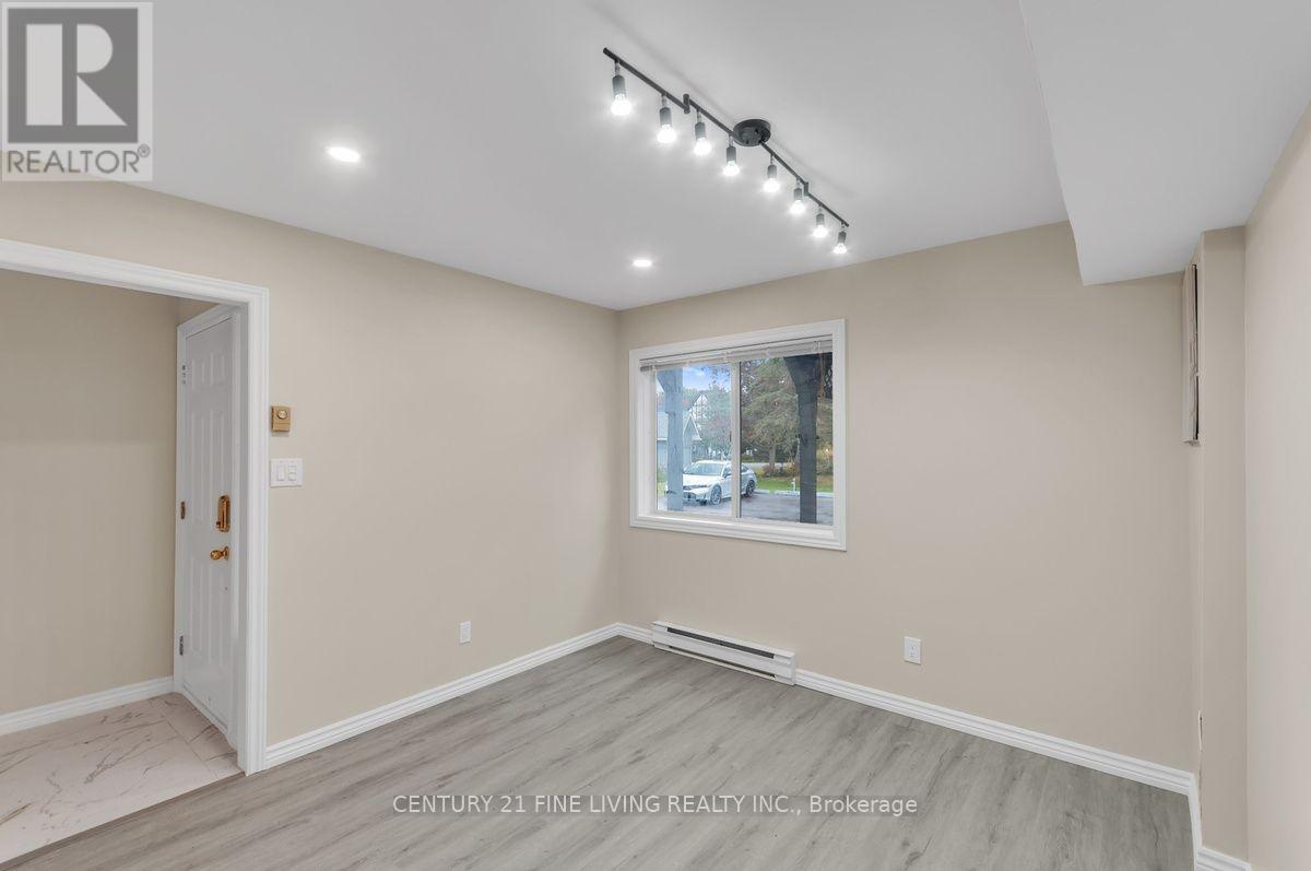 2 - 30 Laguna Parkway Property Photo 9