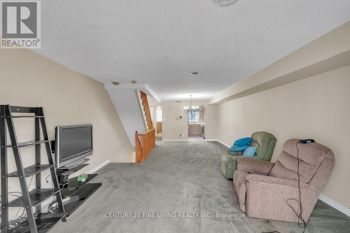 2 - 30 Laguna Parkway Property Photo 23