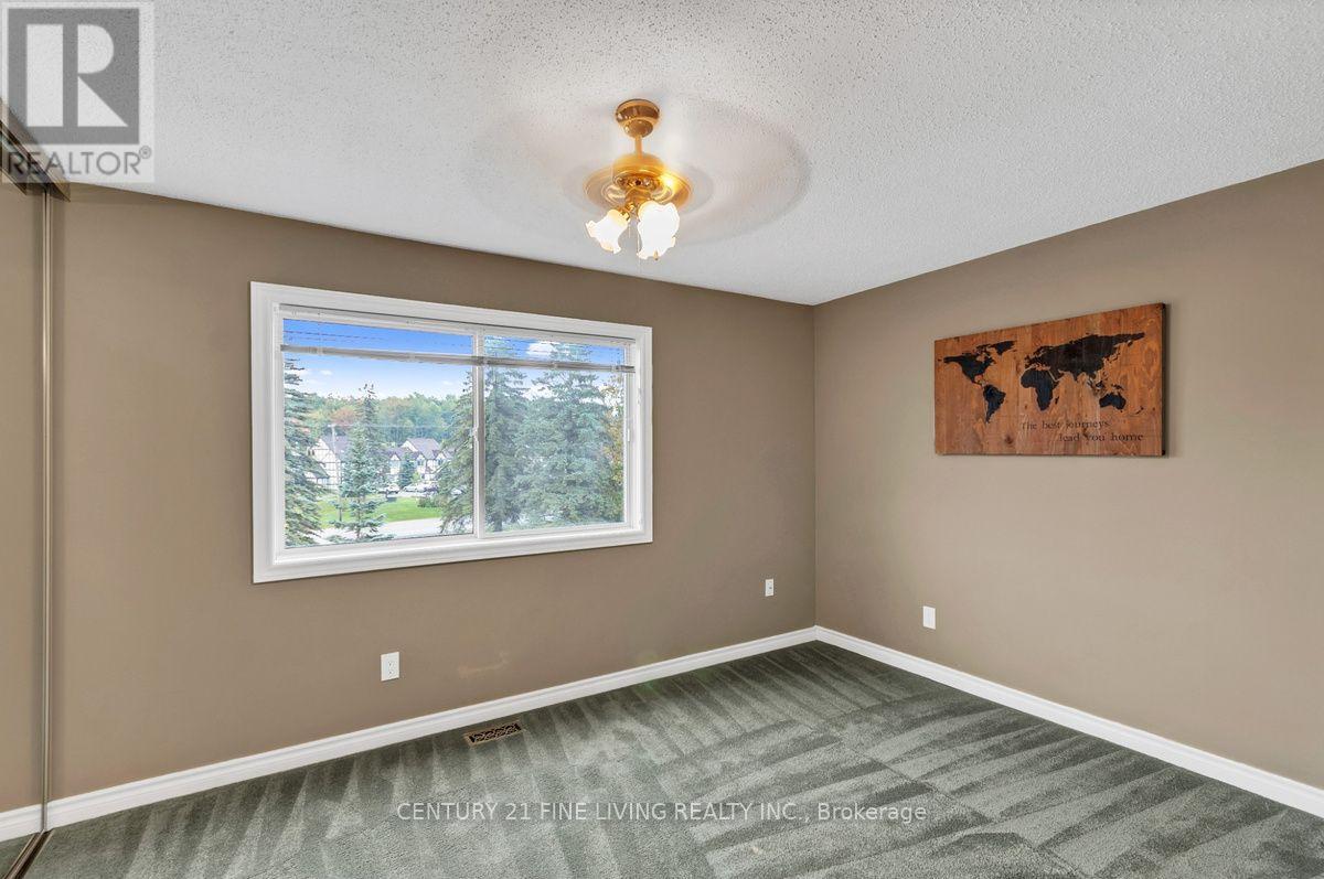 2 - 30 Laguna Parkway Property Photo 32