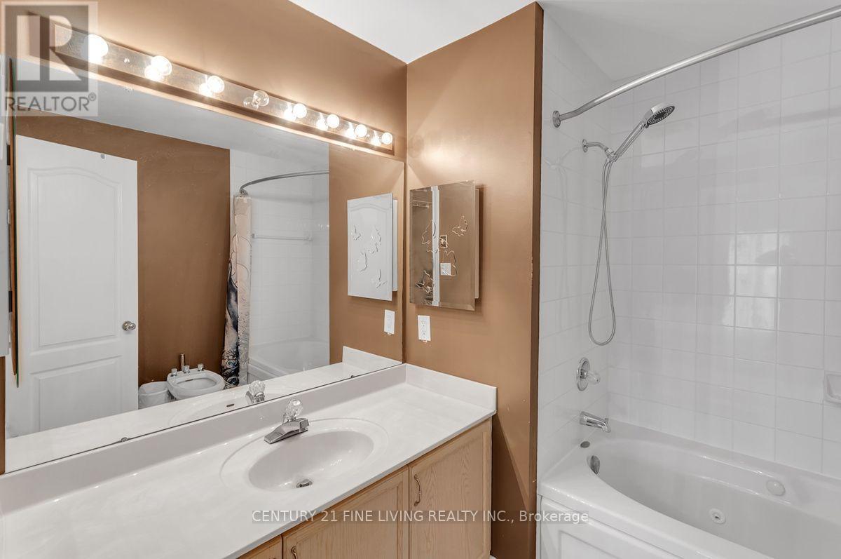 2 - 30 Laguna Parkway Property Photo 38
