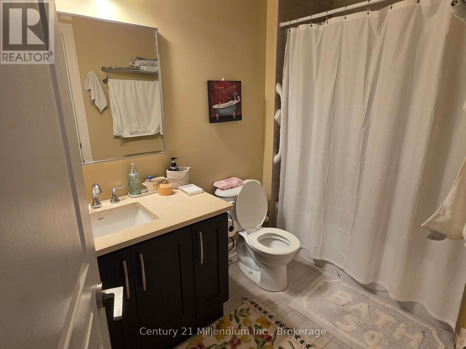 203 - 1 Shipyard Lane Property Photo 9