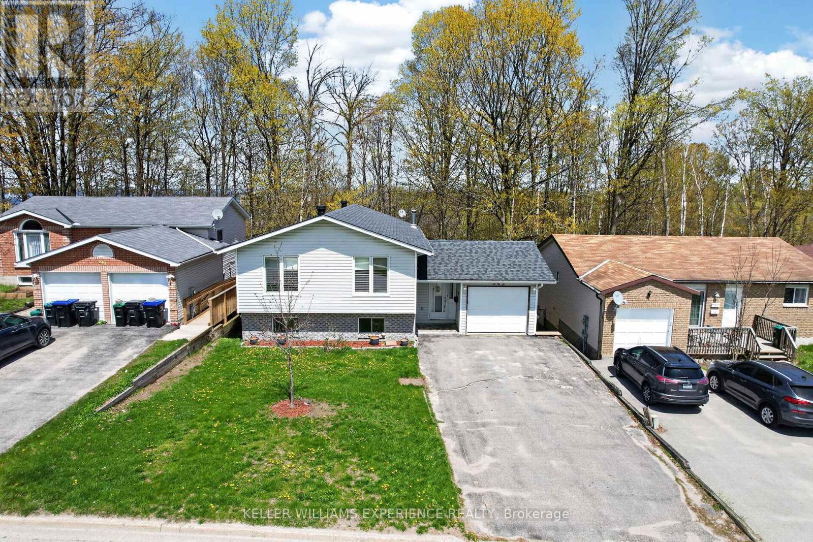 645 Bayview Drive Property Photo 1