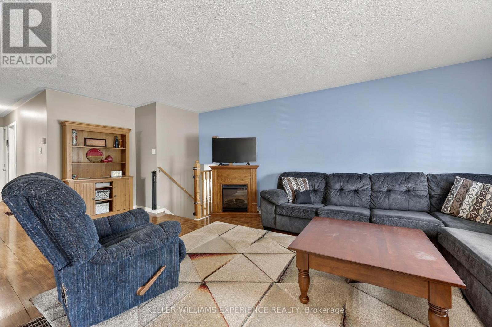645 Bayview Drive Property Photo 6