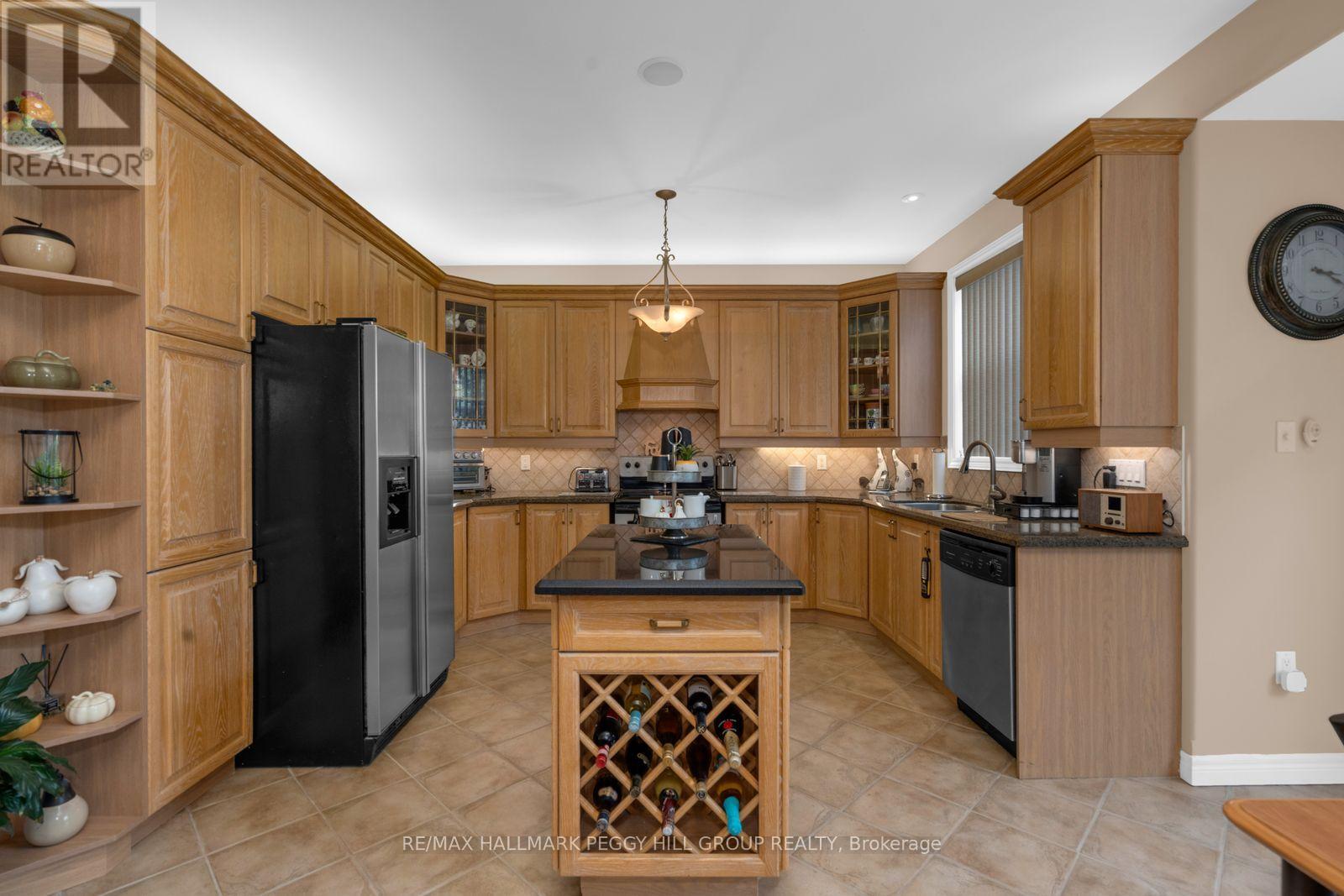 5 Sandringham Drive Property Photo 3