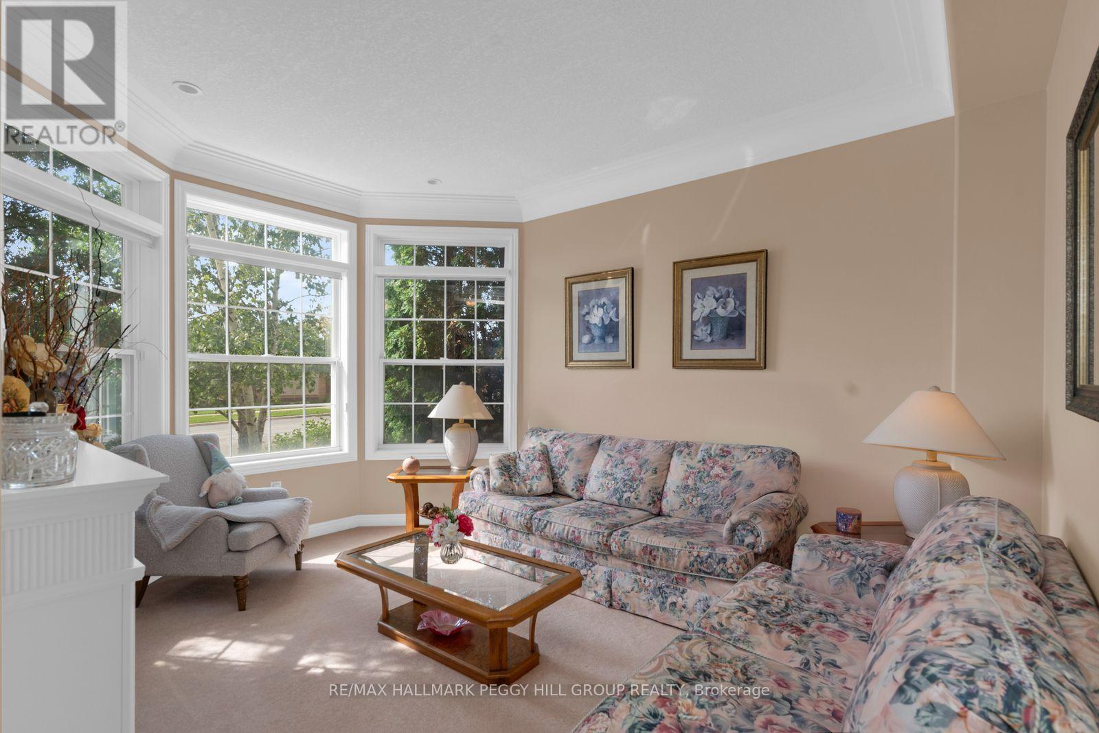 5 Sandringham Drive Property Photo 6