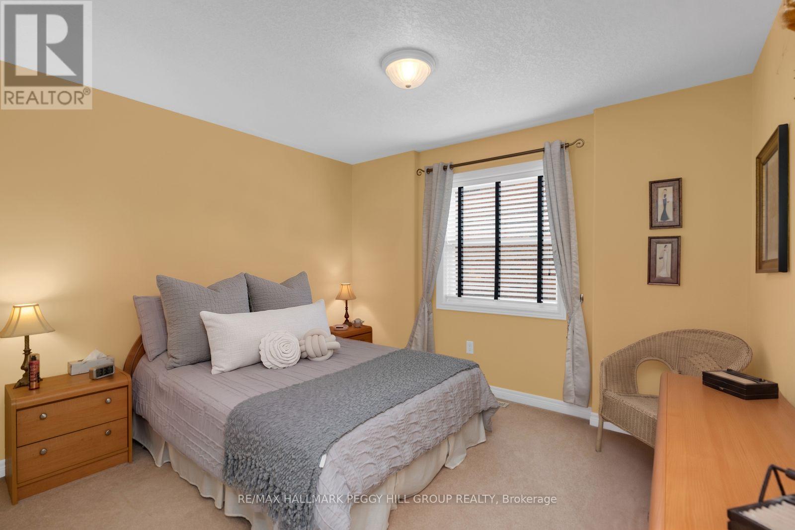 5 Sandringham Drive Property Photo 12