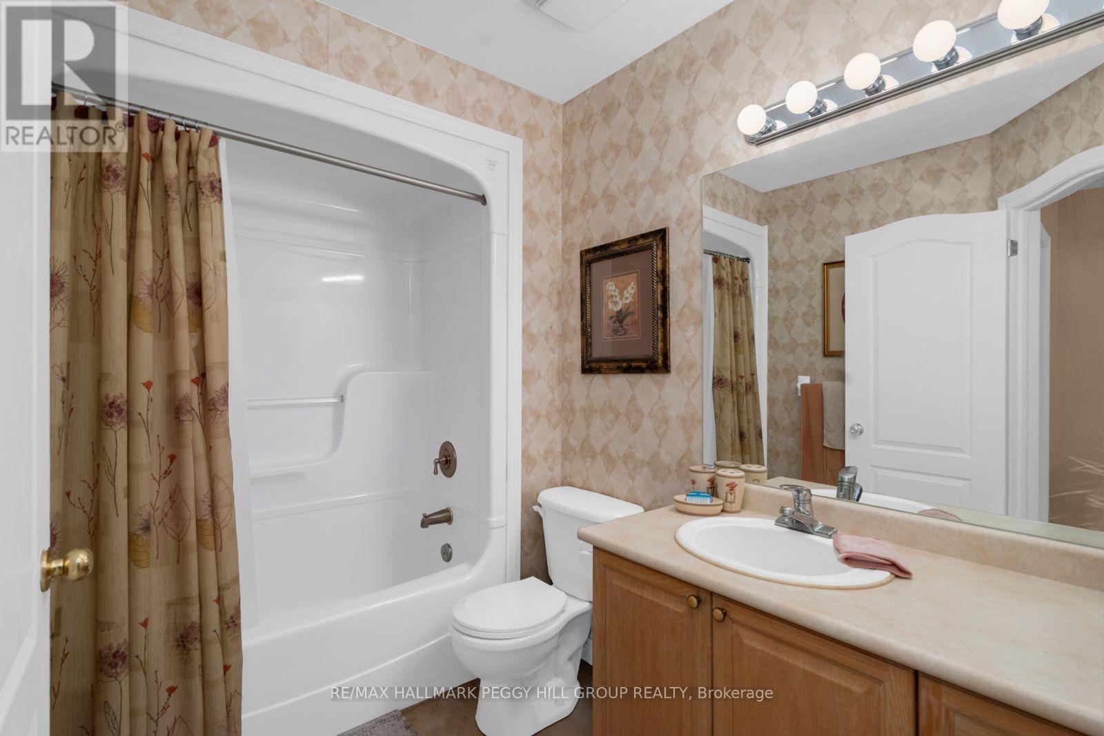 5 Sandringham Drive Property Photo 14