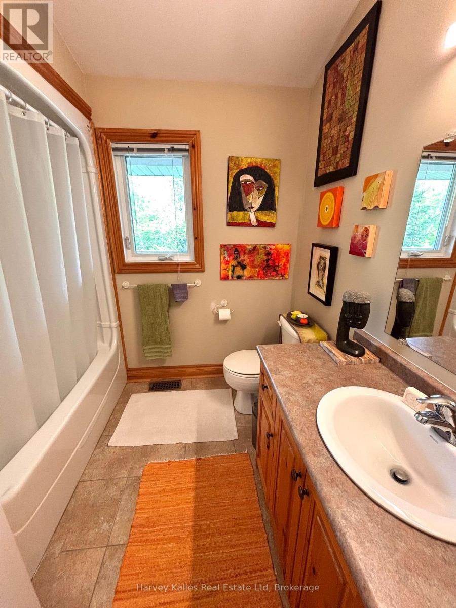 61 Constance Boulevard N Property Photo 12