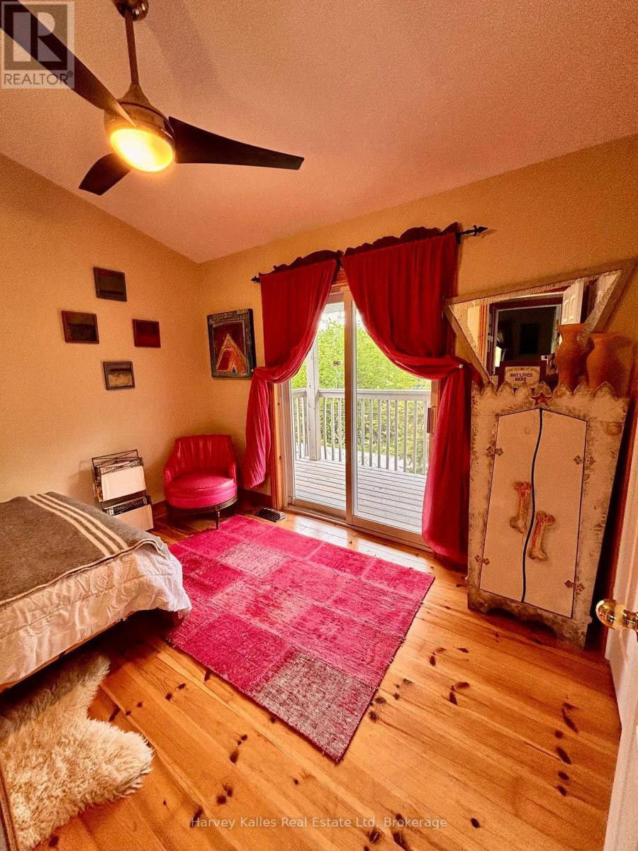 61 Constance Boulevard N Property Photo 15