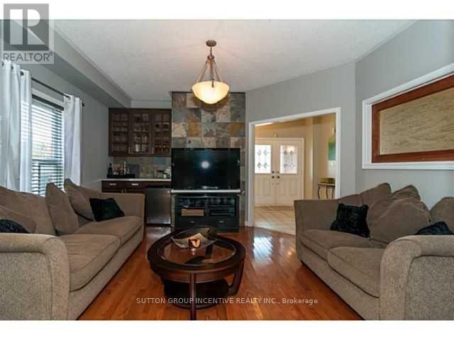 4 Bluewater Trail Property Photo 2