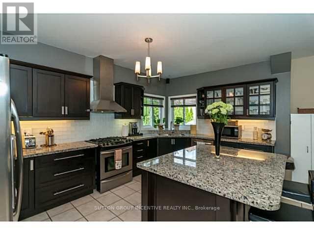 4 Bluewater Trail Property Photo 4