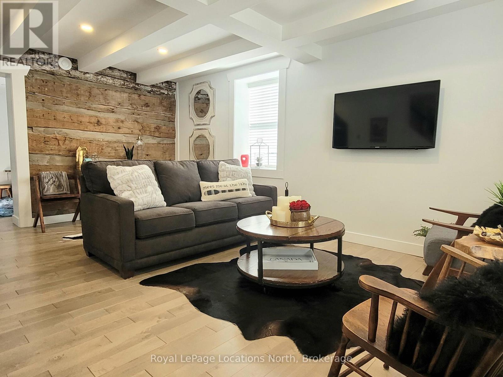 347 Balm Beach Road W Property Photo 16