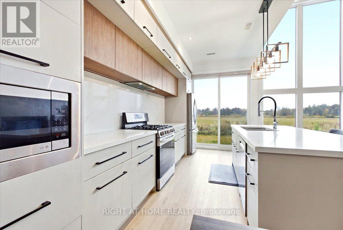 3717 Quayside Drive Property Photo 6