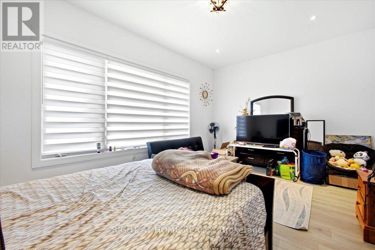 3717 Quayside Drive Property Photo 12