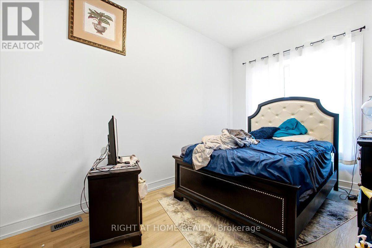 3717 Quayside Drive Property Photo 23