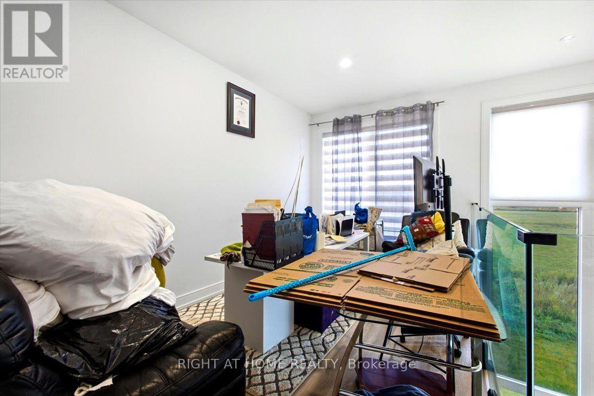 3717 Quayside Drive Property Photo 27