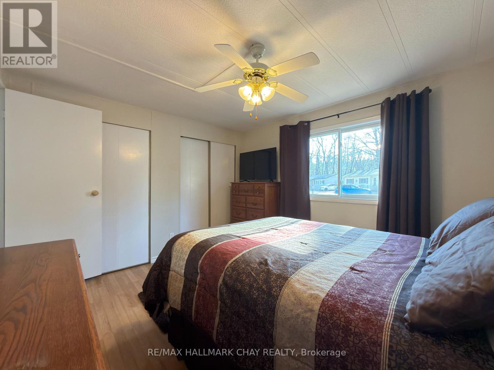 13 Carruthers Street N Property Photo 16