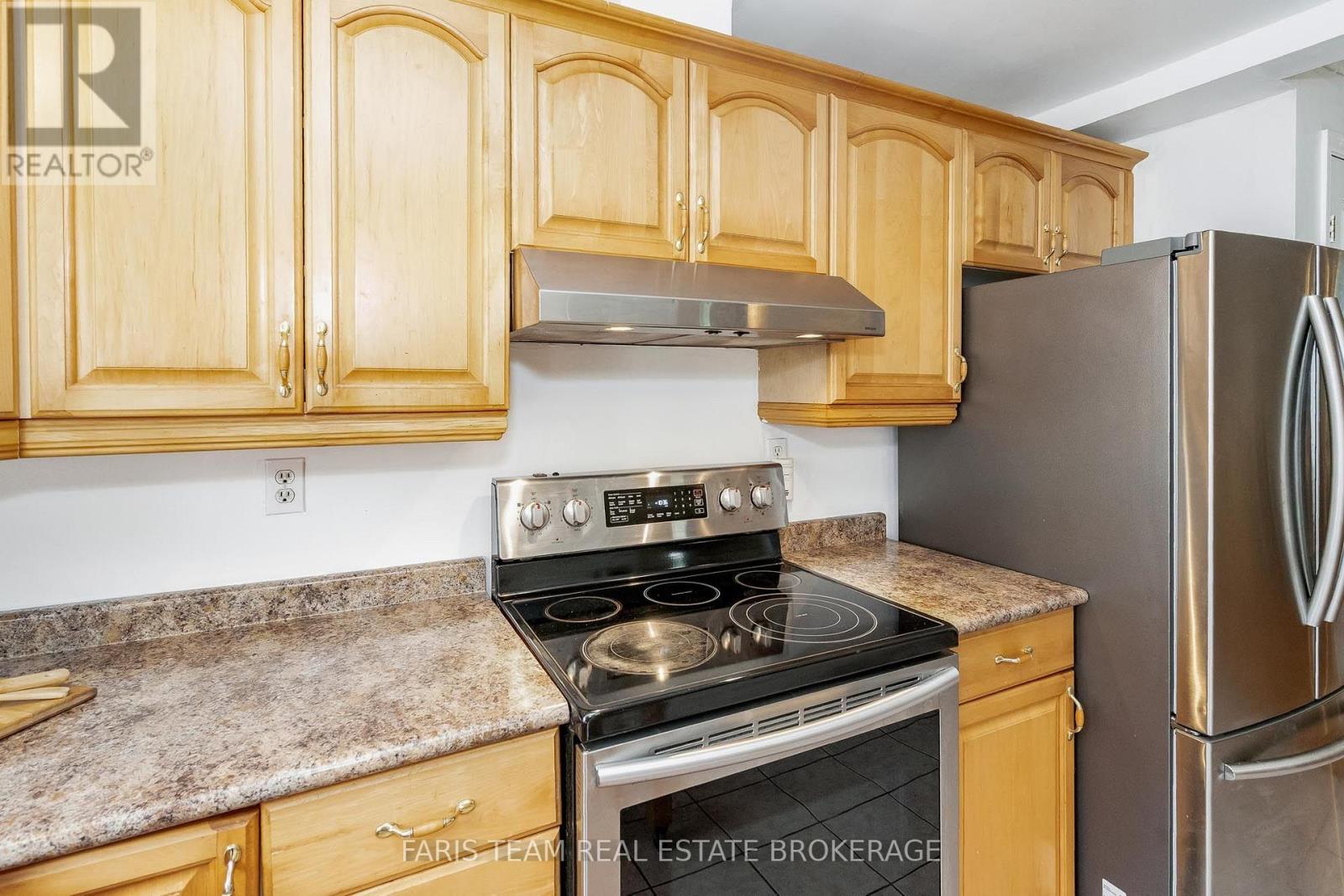 24 Laurie Crescent Property Photo 8
