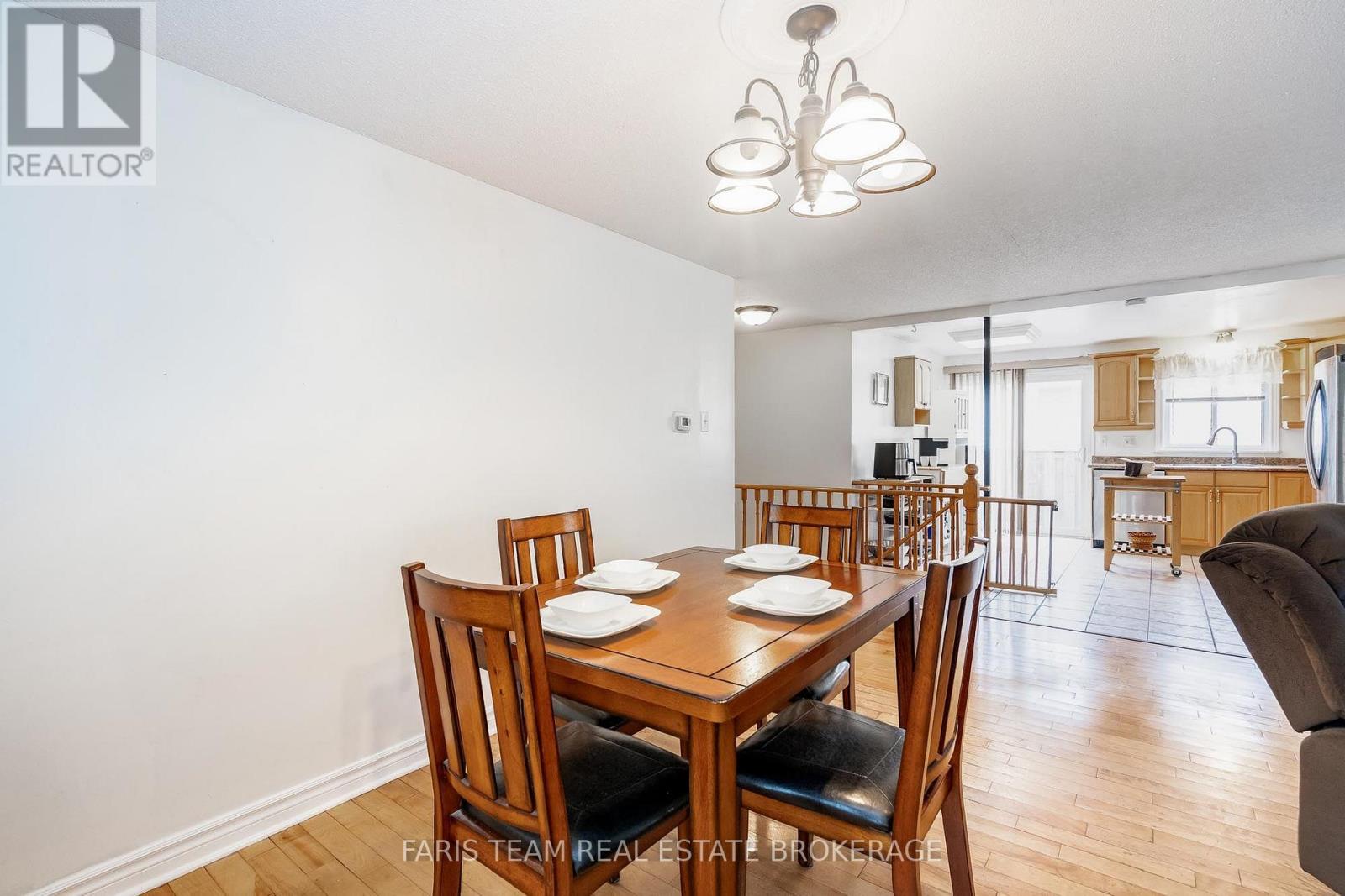 24 Laurie Crescent Property Photo 11