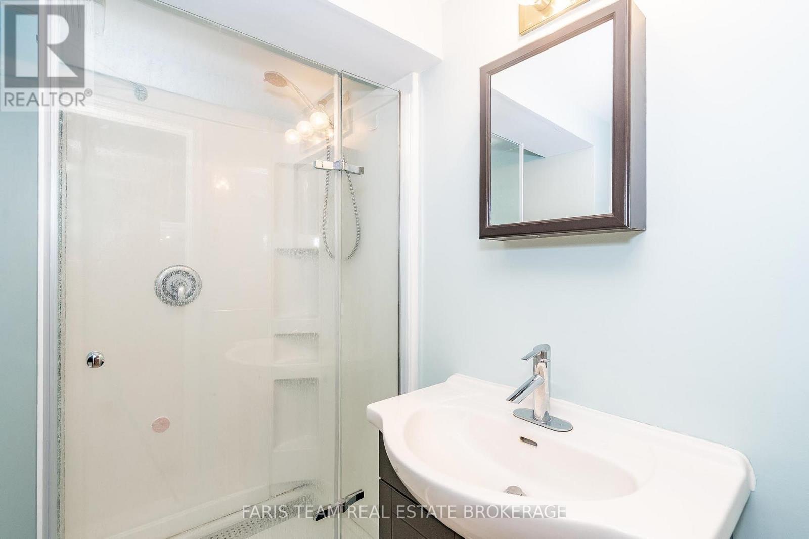 24 Laurie Crescent Property Photo 26
