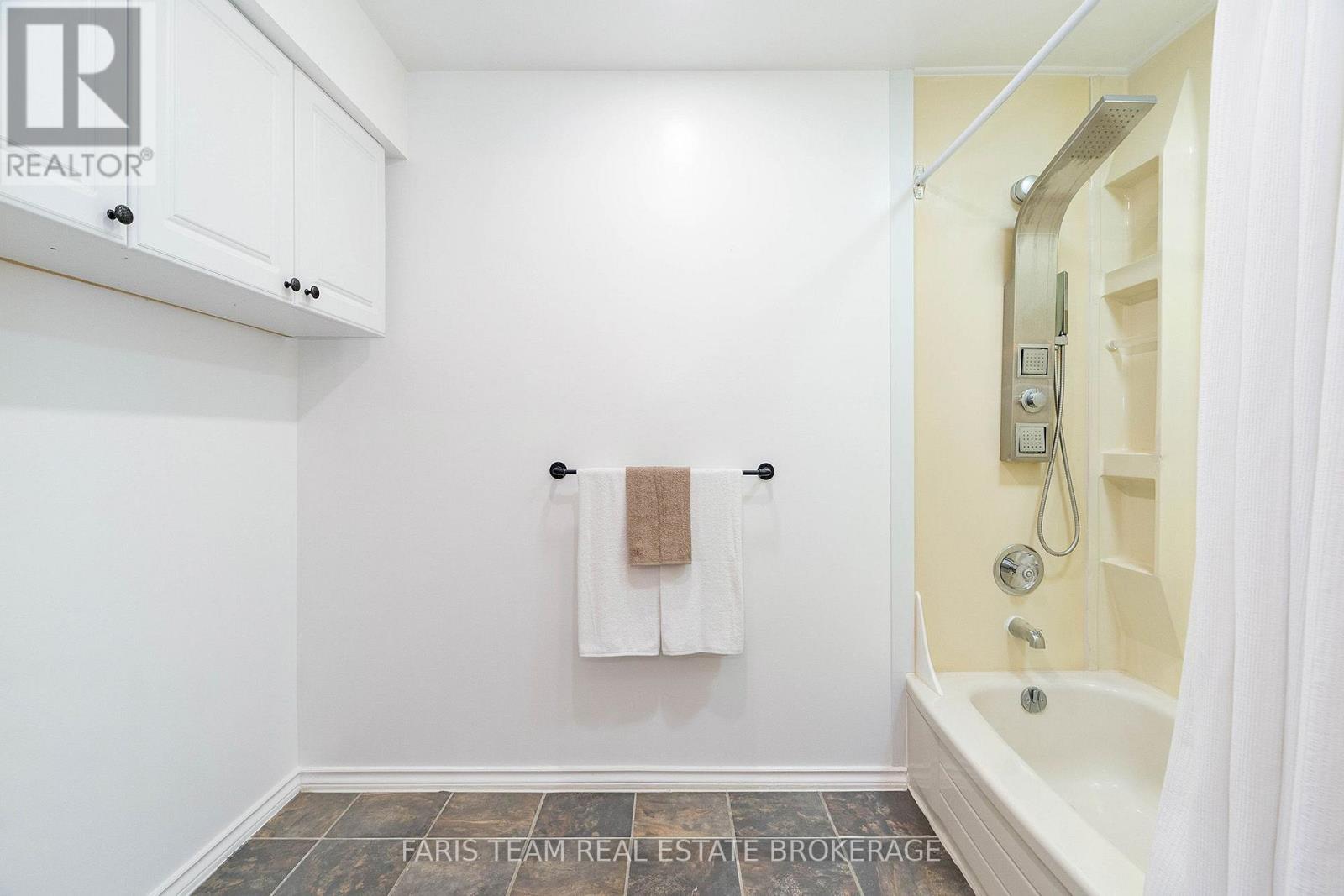 238 Robins Point Road Property Photo 31