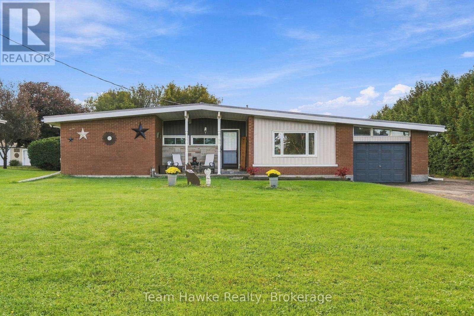 385 Lafontaine Road W Property Photo 3
