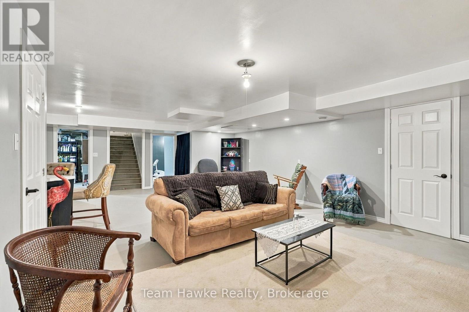 385 Lafontaine Road W Property Photo 25