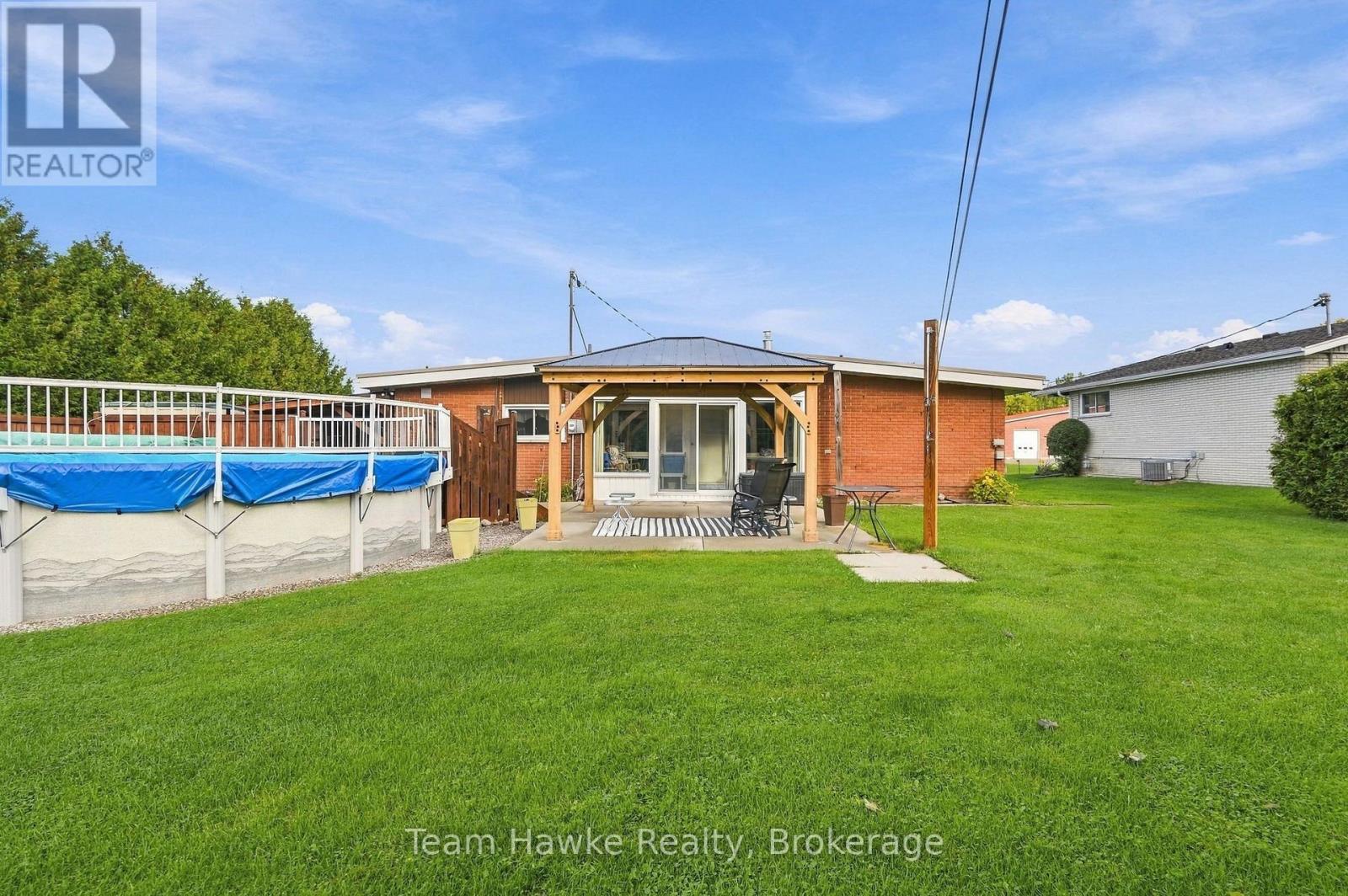 385 Lafontaine Road W Property Photo 33
