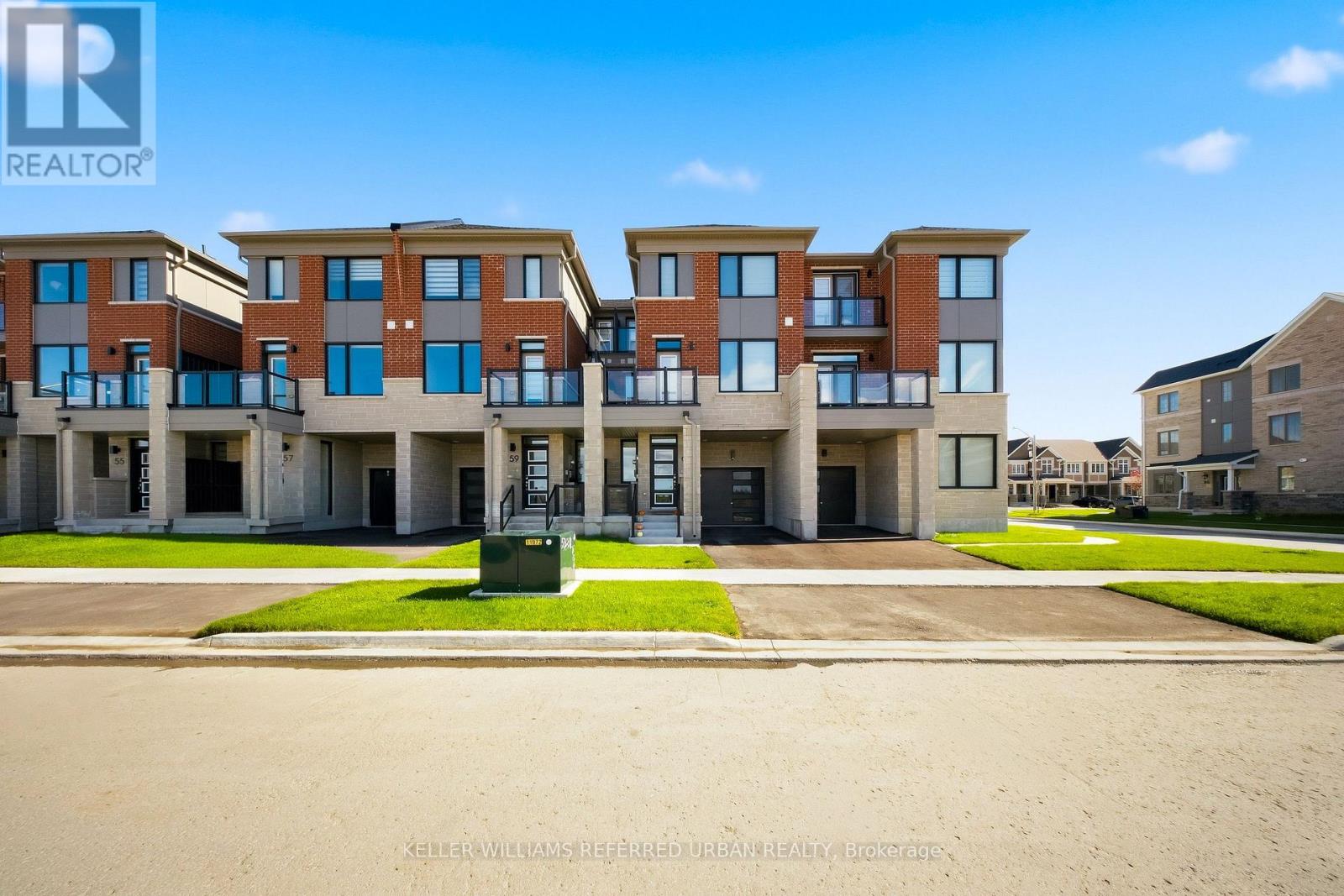 61 Vinewood Crescent Property Photo 1