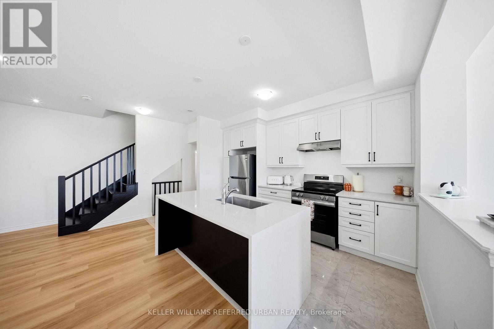 61 Vinewood Crescent Property Photo 10