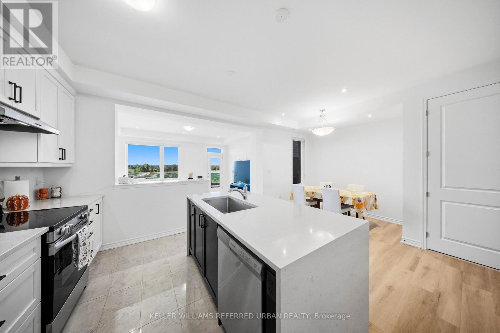61 Vinewood Crescent Property Photo 12