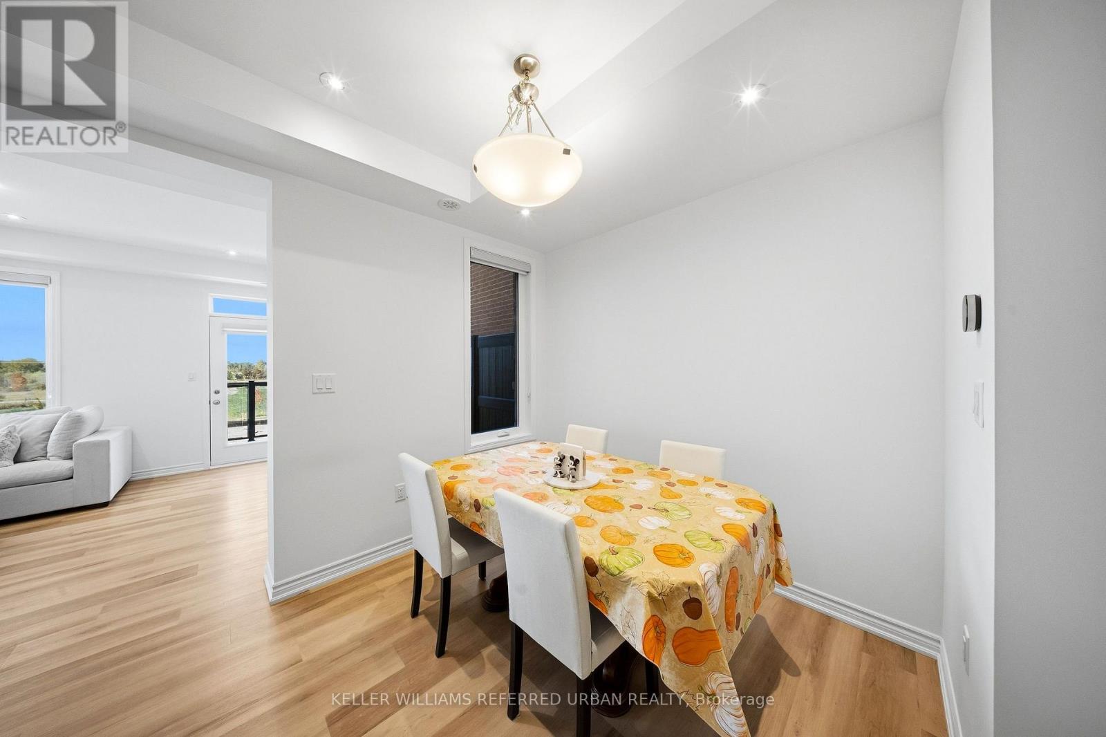 61 Vinewood Crescent Property Photo 15
