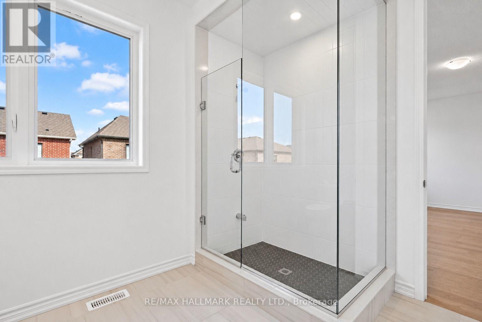 84 Gretzky Avenue Property Photo 26