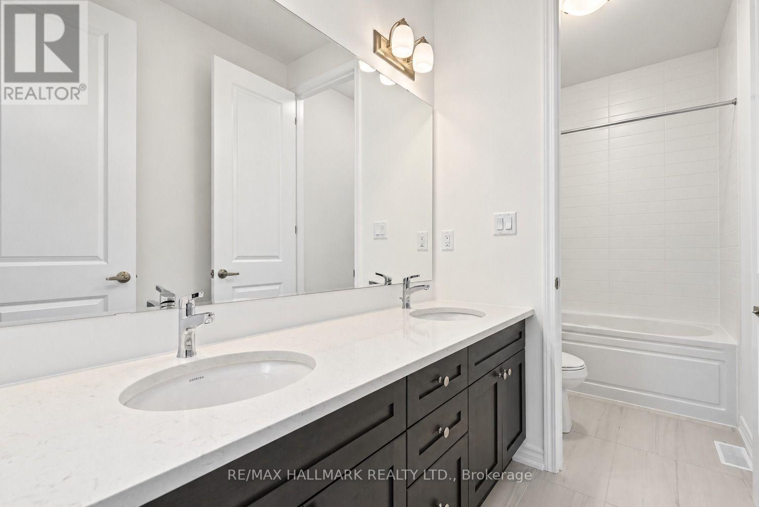 84 Gretzky Avenue Property Photo 36