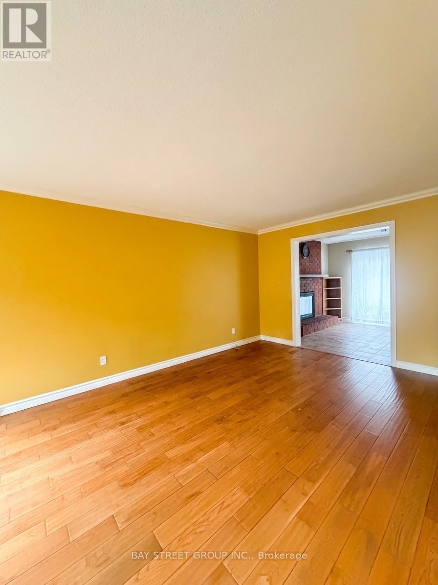 76 Mayfair Drive Property Photo 10