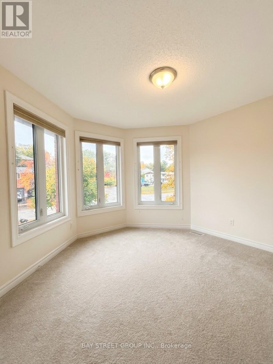 76 Mayfair Drive Property Photo 18
