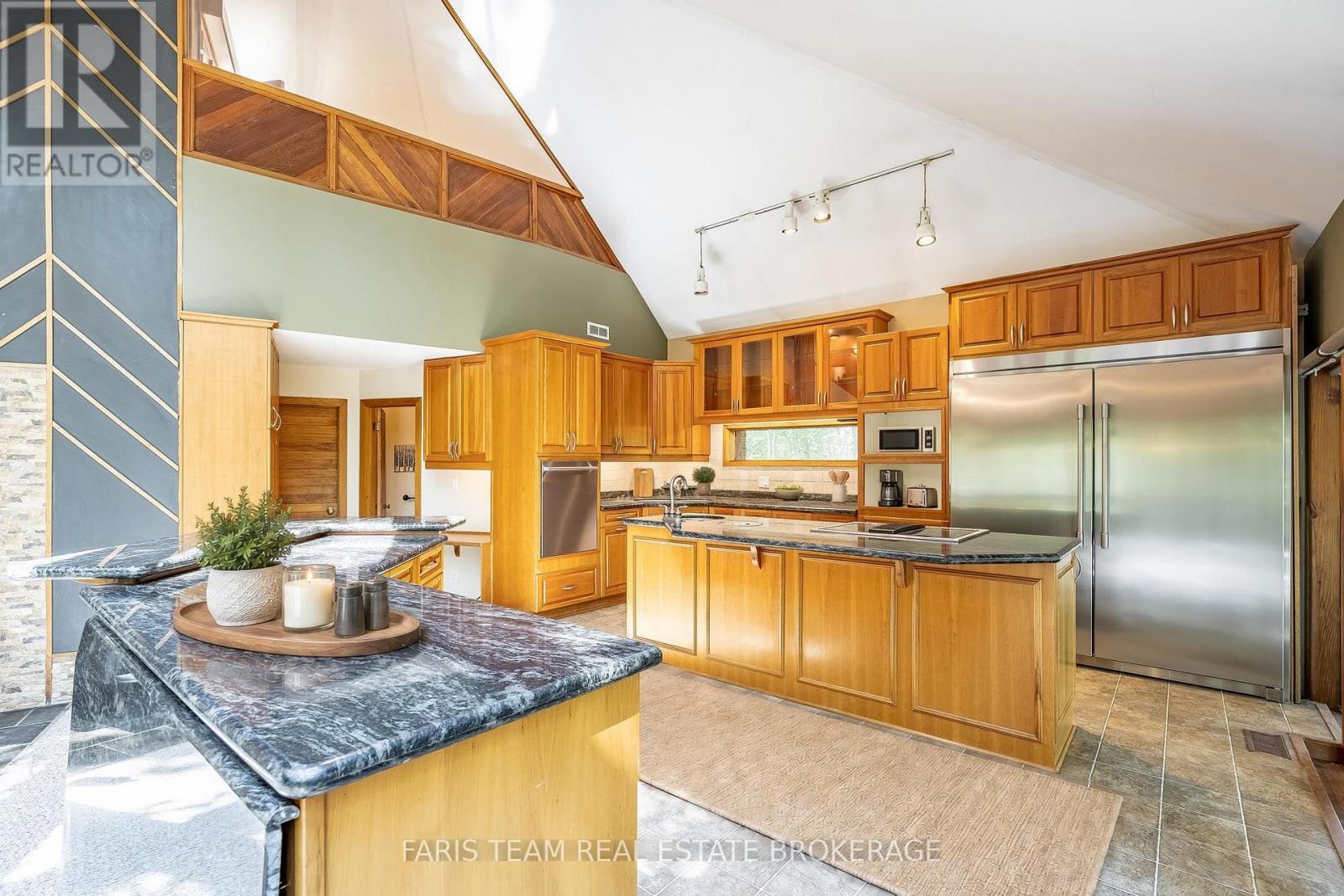 15 Scottdale Drive Property Photo 5