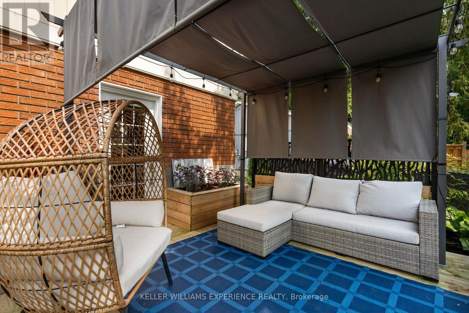 28 Park Street Property Photo 18