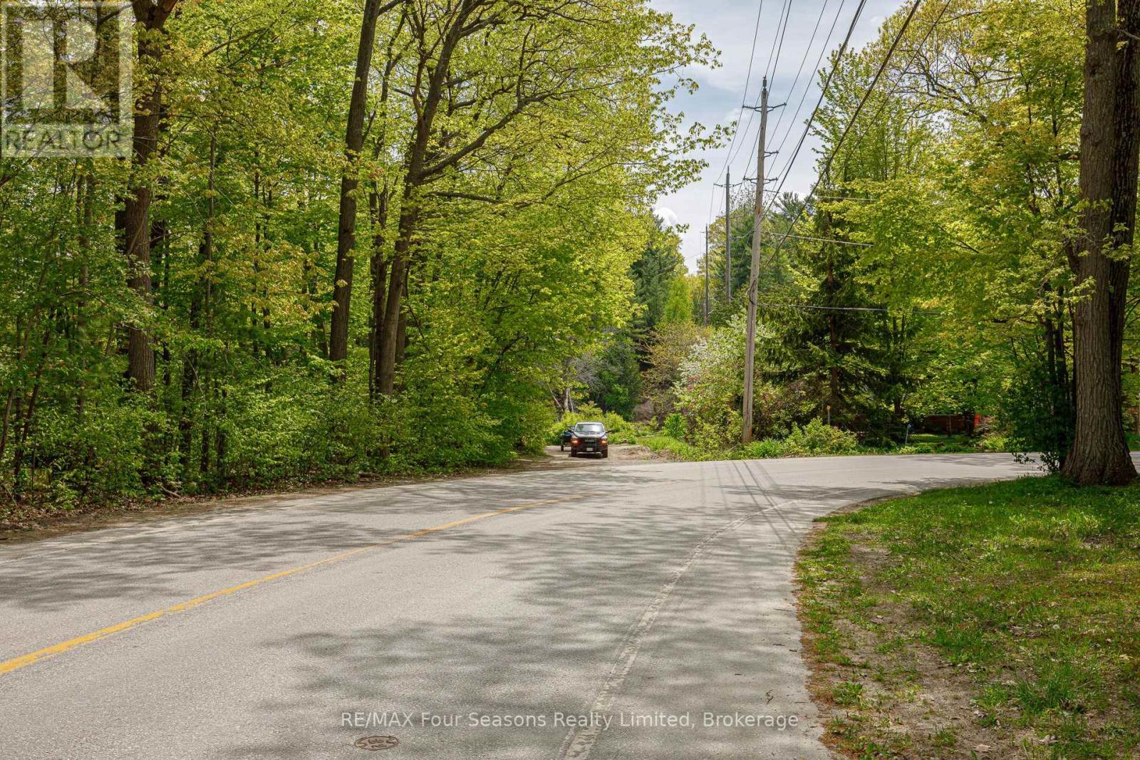 828 Oxbow Park Drive Property Photo 18