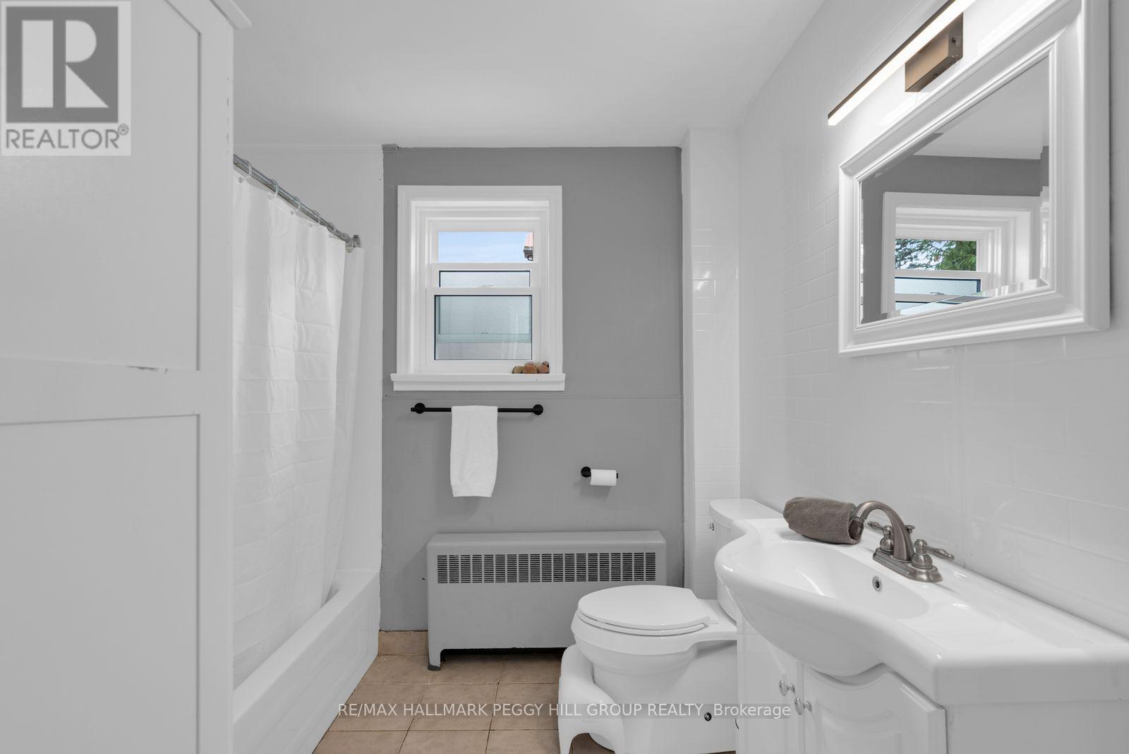 1556 Flos Rd 4 W Property Photo 10