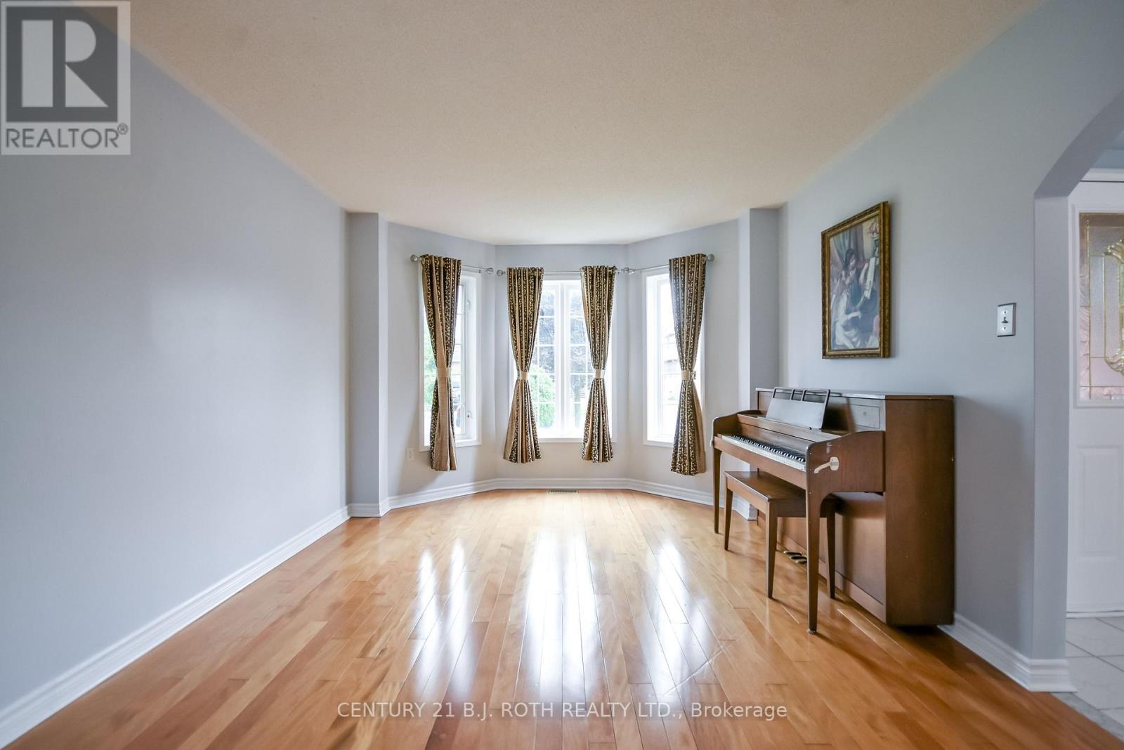 17 Crompton Drive Property Photo 8