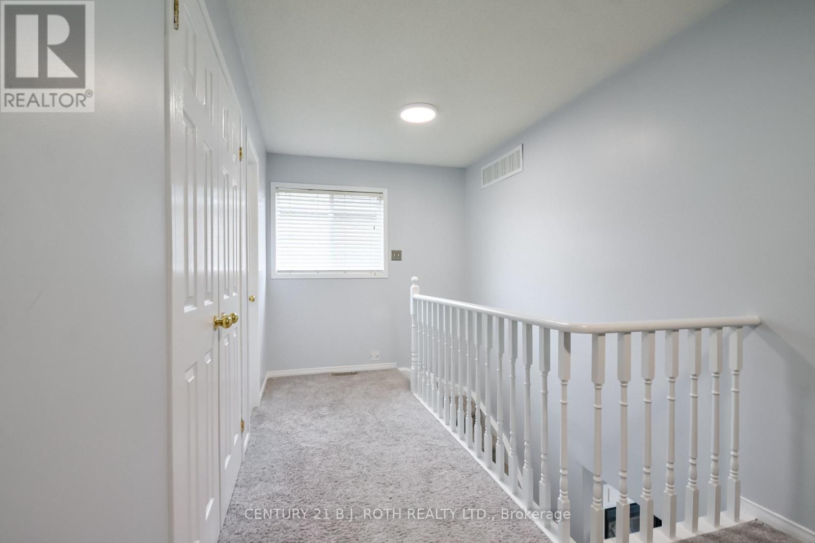 17 Crompton Drive Property Photo 16