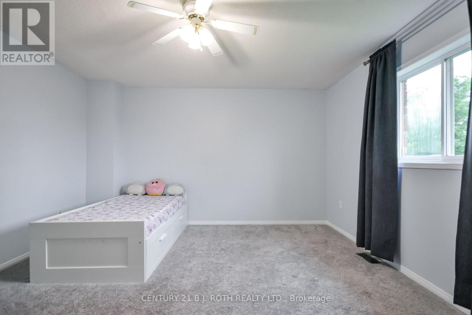 17 Crompton Drive Property Photo 17