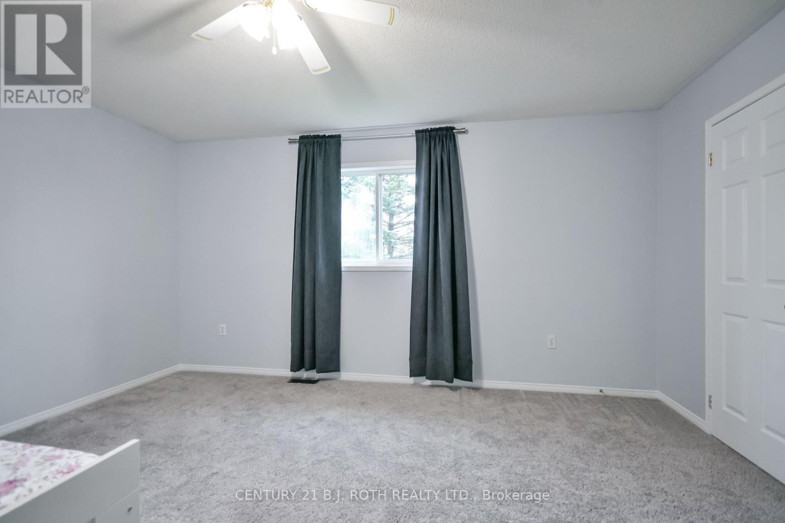 17 Crompton Drive Property Photo 19
